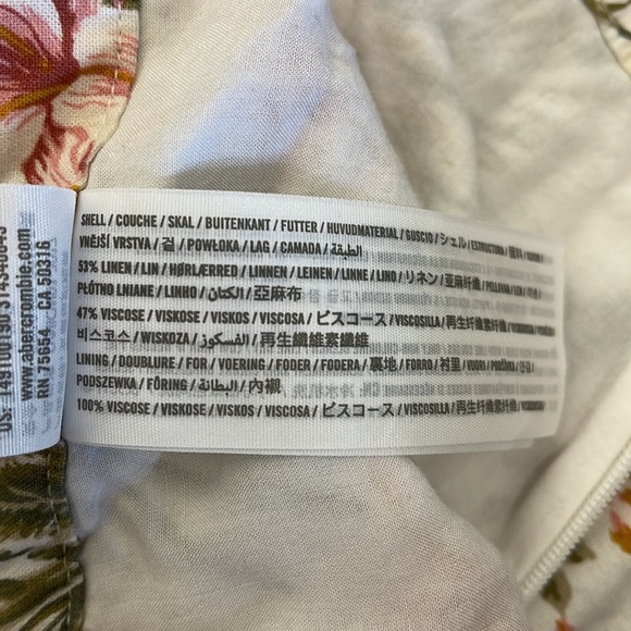 Abercrombie & Fitch Tropical Shorts - Picture 6 of 8